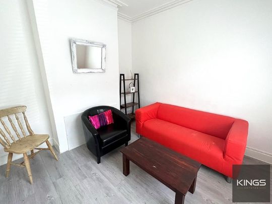 4 bedroom terraced house to rent - Photo 1