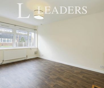 3 bedroom house to rent Darrall Gardens, ST4 - Photo 4