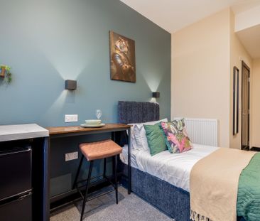 Crown House, Nuneaton, CV11 4BX - Photo 4