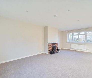 4 bedroom semi-detached house to rent - Photo 1