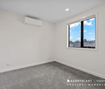 Sophisticated Family Living Without Compromise - Photo 2