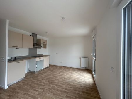 Location Appartement 2 pièces 43m² - Photo 2