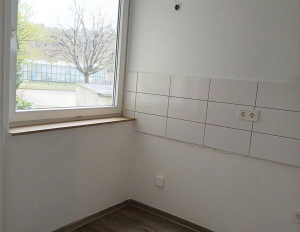 Modernisierte 3-Zimmer-Erdgeschosswohnung mit Balkon! - Photo 1