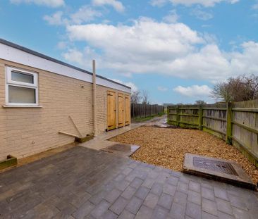 2 bedroom terraced house to rent - Photo 2
