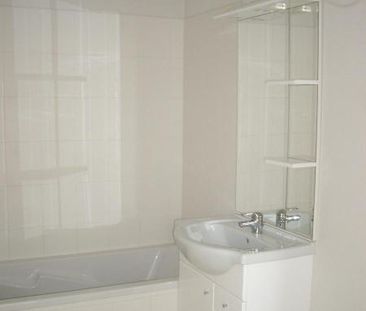 Location Appartement 2 pièces 48m² BLOIS 41000 - Photo 4