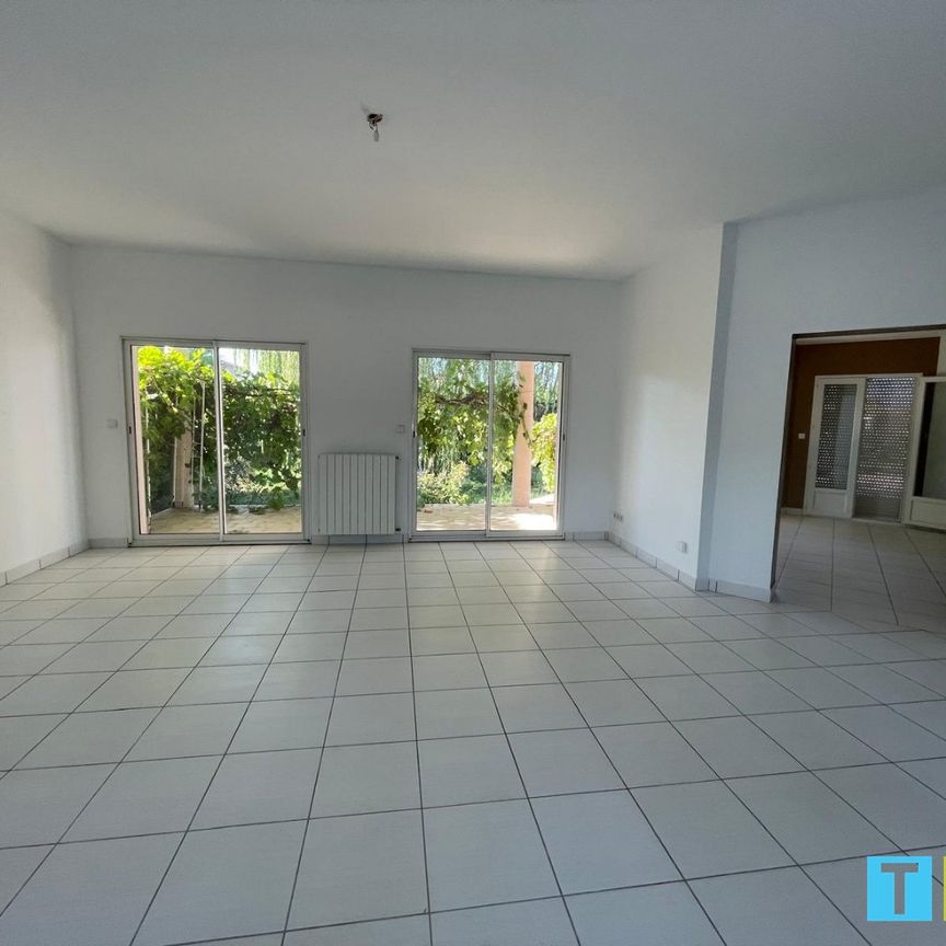 Location Maison 5 pièces 165m² LANDORTHE 31800 - Photo 1