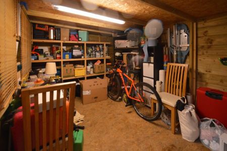 3 bedroom semi-detached house to rent - Photo 5