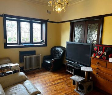 Earlwood - Photo 4
