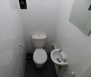 Ground Floor Flat The Triangle, Castle, BA7 - Photo 2