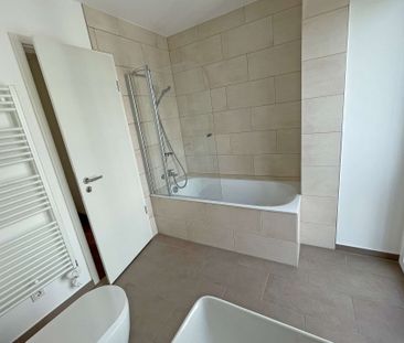 Neuwertiges Wohngefühl: Helle 2-Zimmer-Wohnung mit EBK & 2 Balkonen... - Photo 6