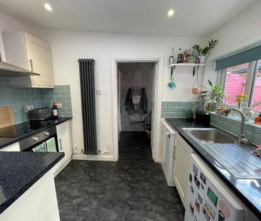 2 Bedroom Terraced House To Rent - Photo 6