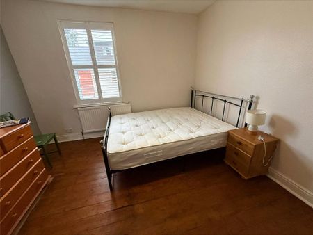 3 bedroom terraced house to rent - Photo 4