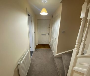 2 bedroom semi-detached house to rent - Photo 6
