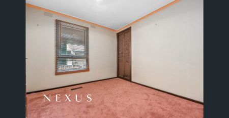 Conveniently Located - Photo 4