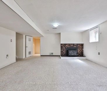 Detached Home For Lease | W9248483 - Photo 4