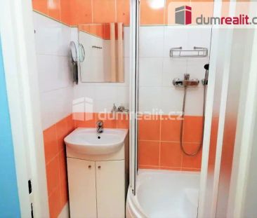 Pronájem bytu 1+1, Kralupy nad Vltavovu, nám. Mládežníků - Photo 1