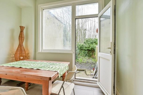 3 bedroom flat to rent - Photo 1