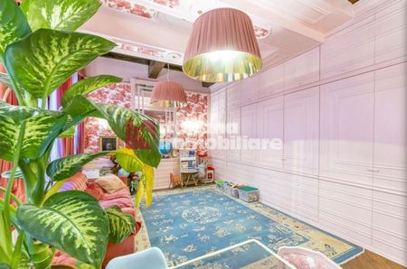 Signorile sei vani di rappresentanza in Affitto - Photo 4