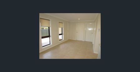 TWO BEDROOM GRANNY FLAT! - Photo 5