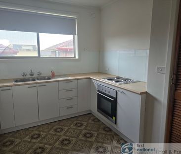 2 / 13 Hemmings Street, Dandenong - Photo 3