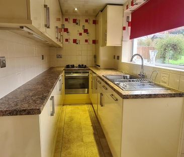 3 bedroom terraced house to rent - Photo 1