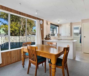 Central and Sunny! - Photo 3