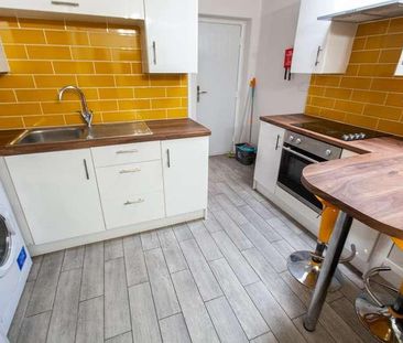 Mirfield Street, L6 - Photo 6