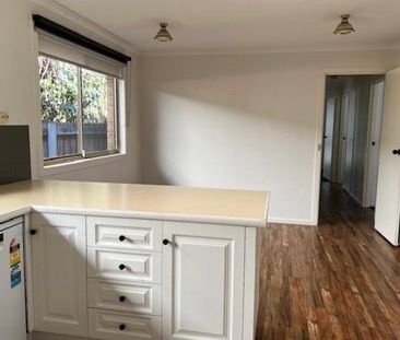 Spacious Family Living in a Quiet, Convenient Location - Photo 4