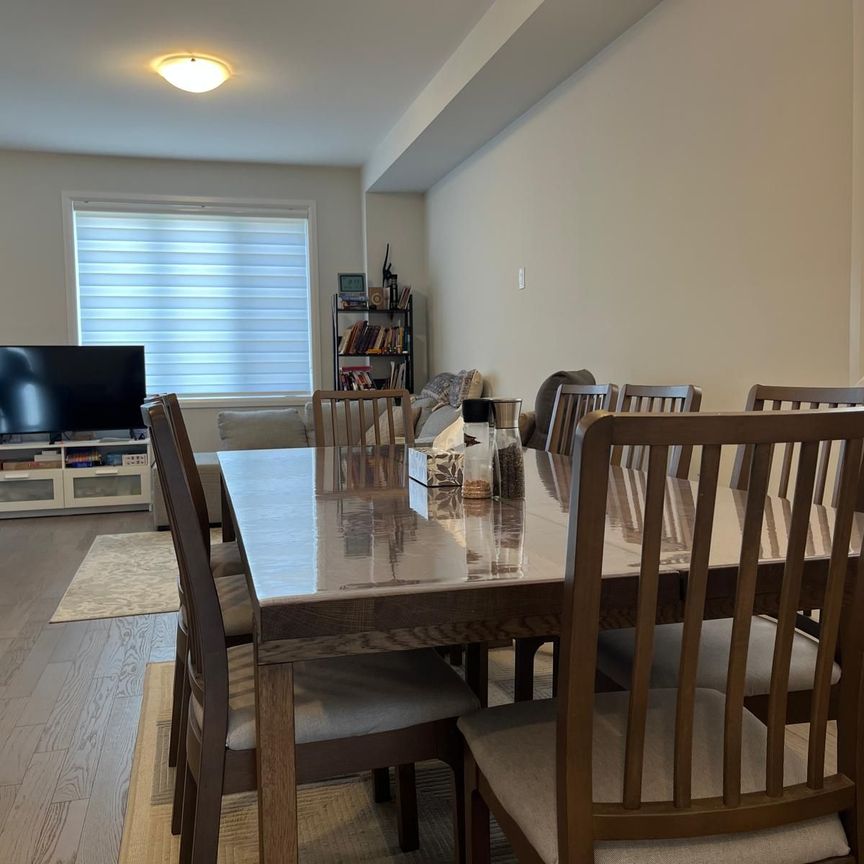 For Lease - 919 Athenry Court, Barrhaven, Ontario - Photo 1