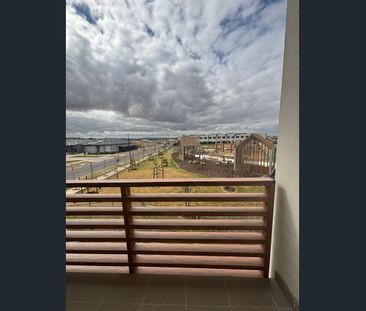 19 Selma walk, Donnybrook, Vic 3064 - Photo 4