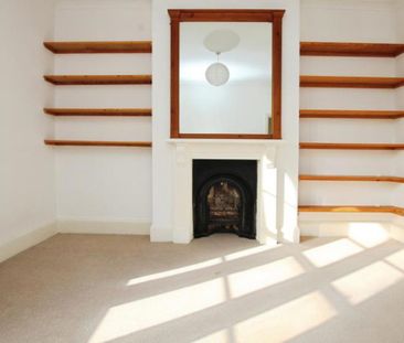 A first floor, unfurnished apartment on the popular Sydenham Hill. ... - Photo 5