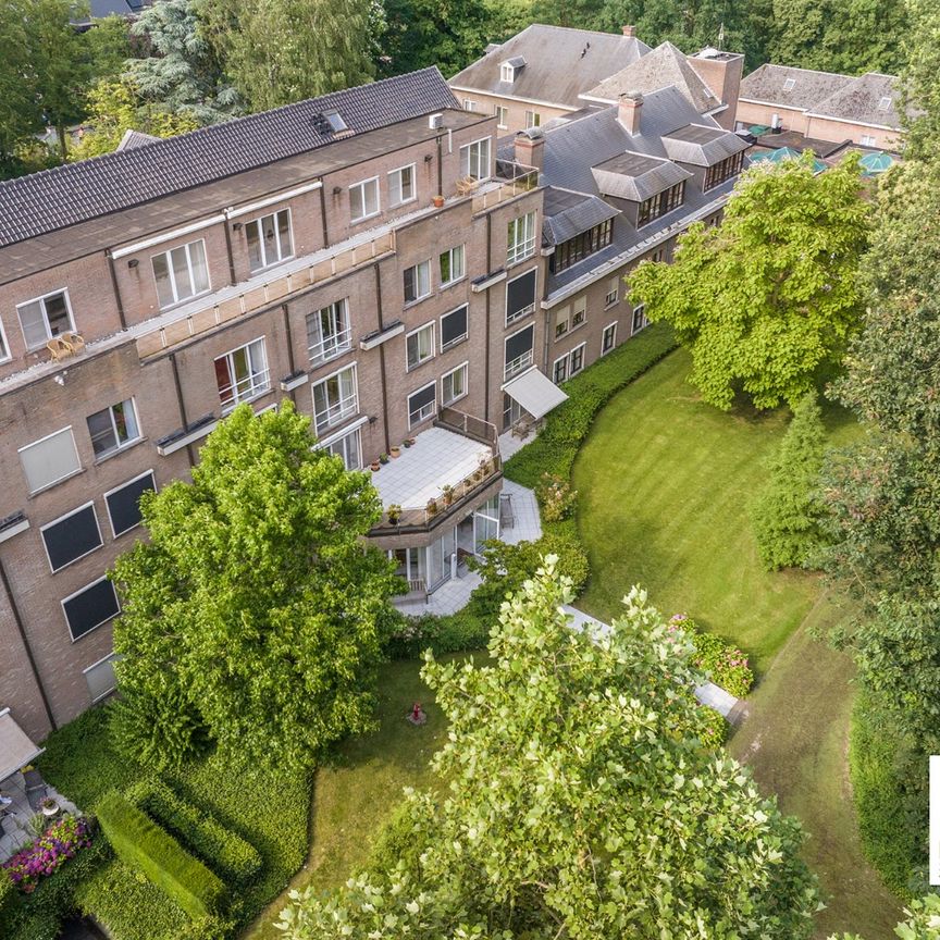 Prachtige zorgappartementen in een residentiële omgeving met zwembad en park te Oostakker - Foto 1