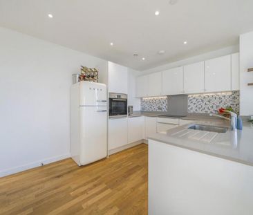 1 bedroom flat to rent - Photo 6