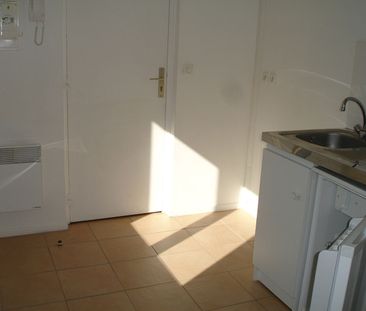 Location Appartement 1 pièce 17m² - Photo 2