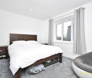 Church Field, CB11, Saffron Walden - Photo 3