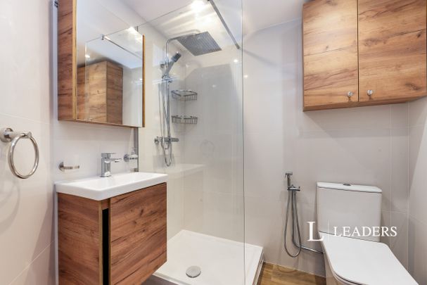 2 bedroom flat to rent Springfield Court - Photo 1