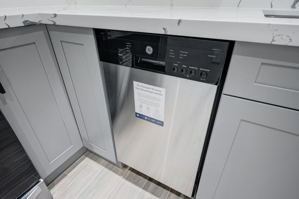 For Lease - 57 letty Avenue, Brampton, Ontario - Photo 1