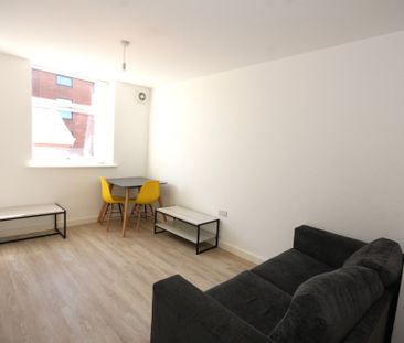 Guild House, 17 Cross Street - Photo 1