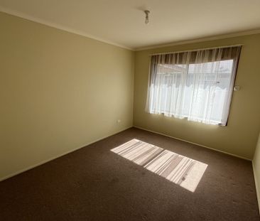 3 BEDROOM HOME! - Photo 3