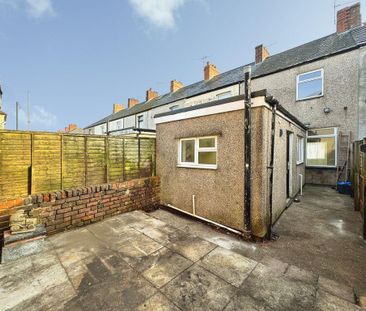 3 bedroom terraced house to rent - Photo 3