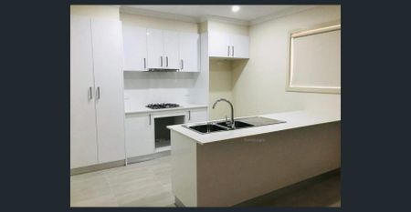 Great Location - Photo 2