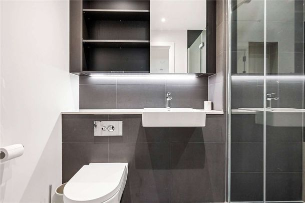 Three bedroom modern apartment near the City. - Photo 1