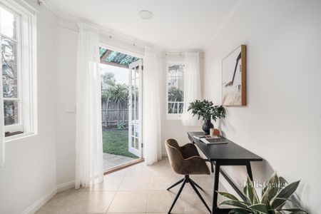 17 Arkle St, Prahran - Photo 4