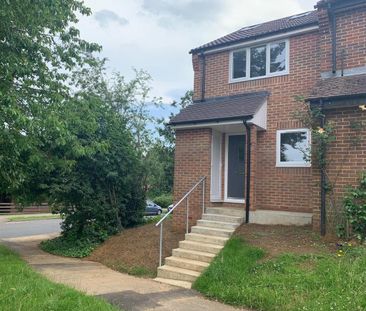 3 bedroom end of terrace house to rent - Photo 1