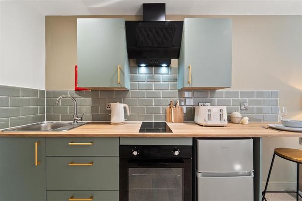 Studio to rent - Photo 1