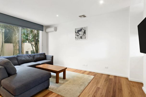 This north-facing townhouse is a true hidden gem, offering space, comfort, and an unbeatable Richmond lifestyle. - Photo 1