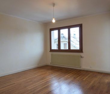 Location Appartement 2 pièces 50m² ANNECY 74000 - Photo 4