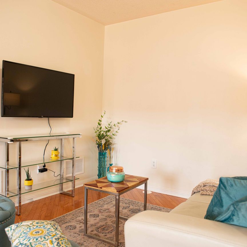 For Lease - 1159 Mcdowell Crescent, Milton, Ontario - Photo 1