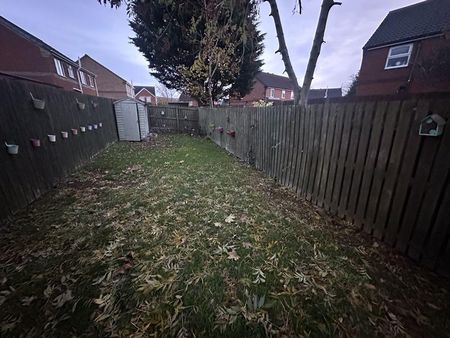 3 bedroom property to rent - Photo 2