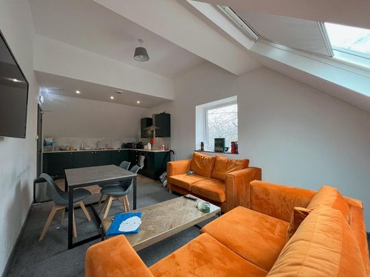 1 bedroom in a house share to rent - Photo 1